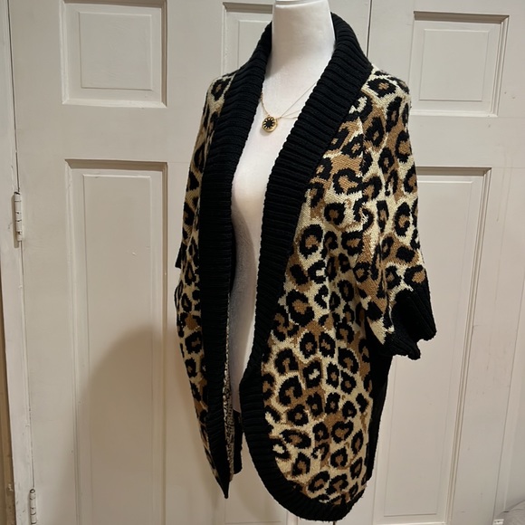 BEBE Cocoon Sweater - Picture 8 of 9